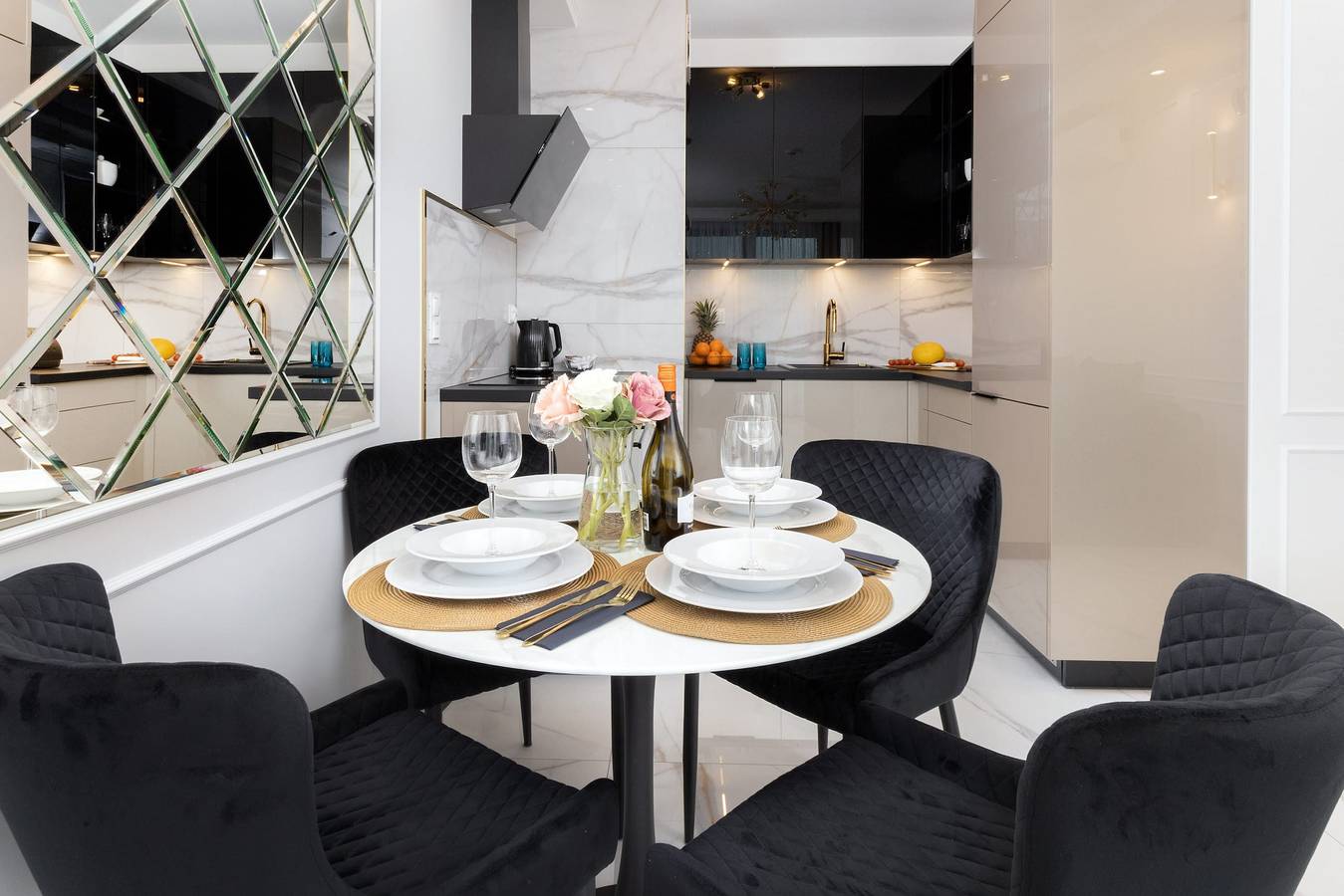 Appartement entier, Elegant Apartment in the Center | Air Conditioning, Parking in Gdynia, Zatoka Gdańska