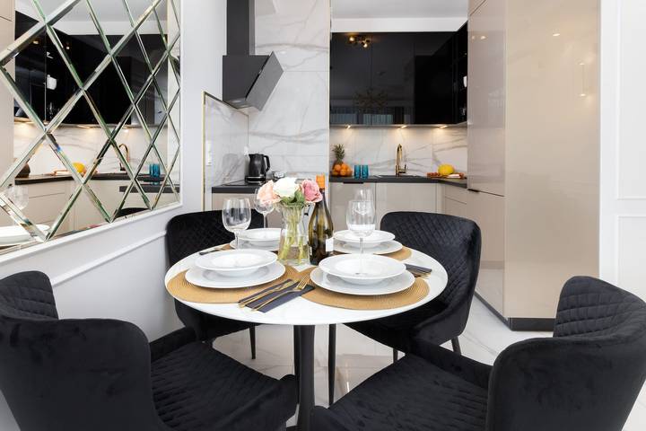 Appartement entier, Elegant Apartment in the Center | Air Conditioning, Parking in Gdynia, Zatoka Gdańska