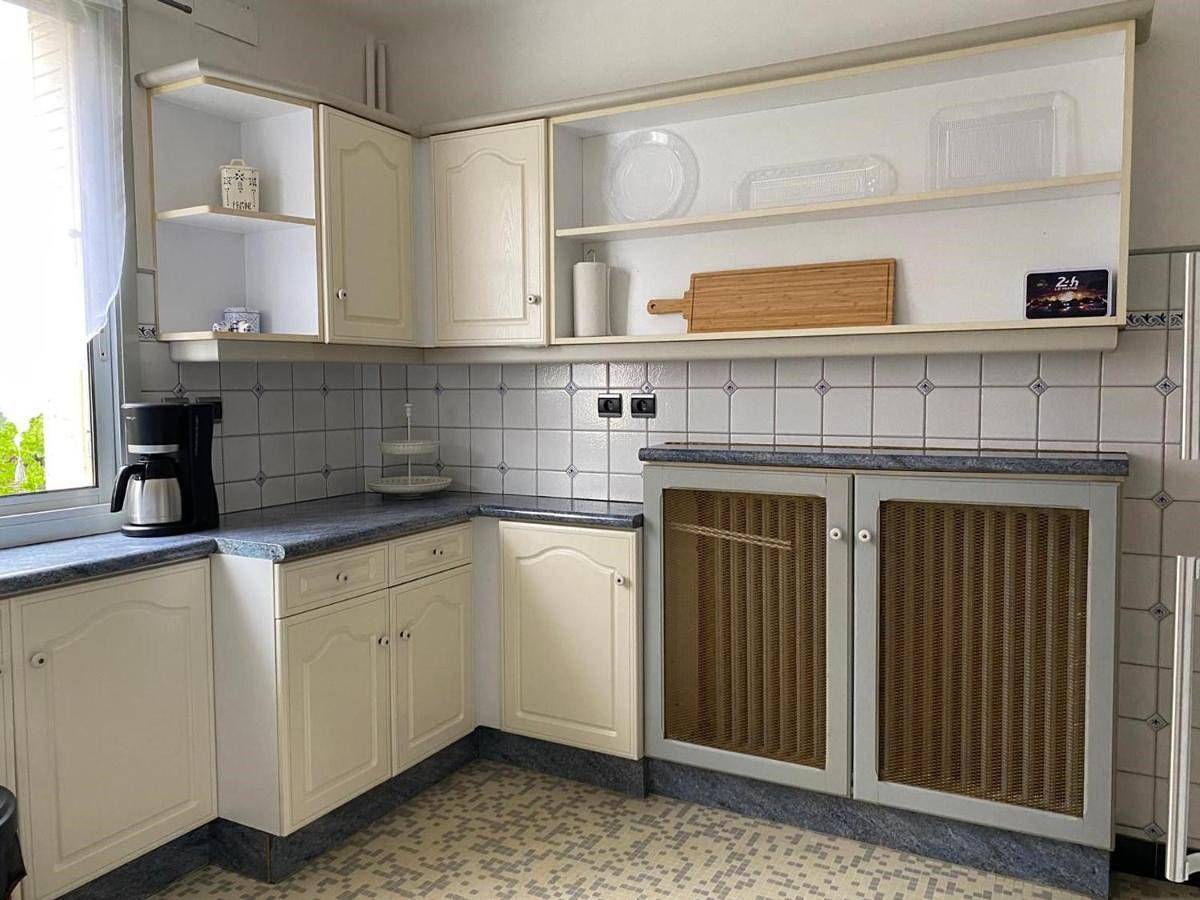 Holiday Home in La Chartre-sur-le-Loir, Vallée de la Loire