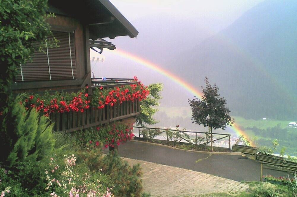 Maso dei Fiori in the mountains with views of the Brenta Dolomites and Valle di Sole in Malè, Ortleralpen