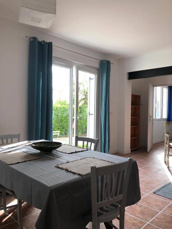 Location de vacances pour 3 personnes, avec piscine et jardin, animaux acceptés à Puyravault - 2