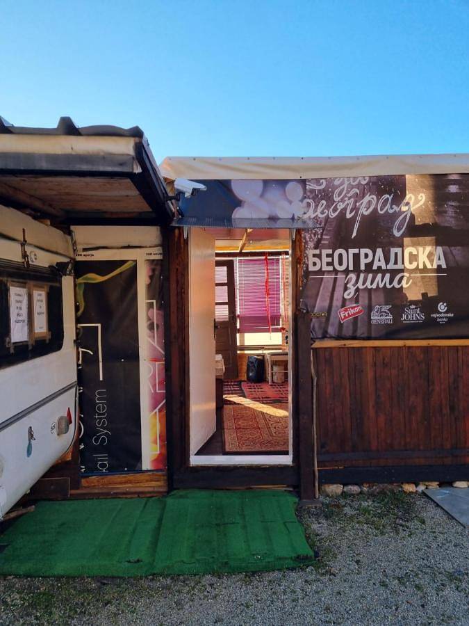 Camping für 4 Personen, mit Terrasse und Garten sowie Ausblick in Serbien - 2