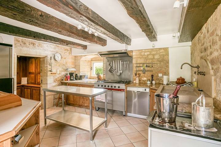 Location de vacances pour 8 personnes, avec jardin et terrasse à Sainte-Mondane - 3