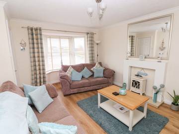 Cottage for 4 People in Saundersfoot, Pembrokeshire, Photo 2