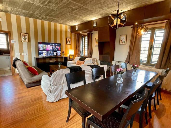 Casa de vacaciones para 10 personas, con jardín y vistas - 1