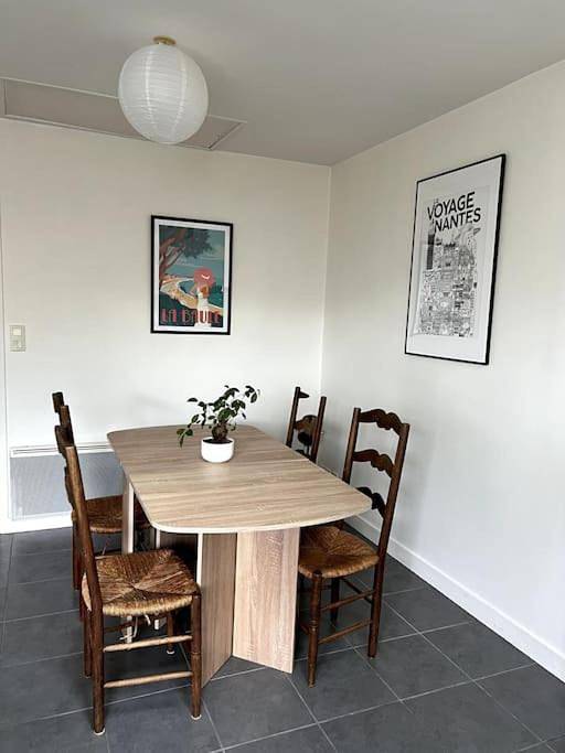 Gîte pour 4 personnes, avec terrasse à La Chapelle-des-Fougeretz - 3