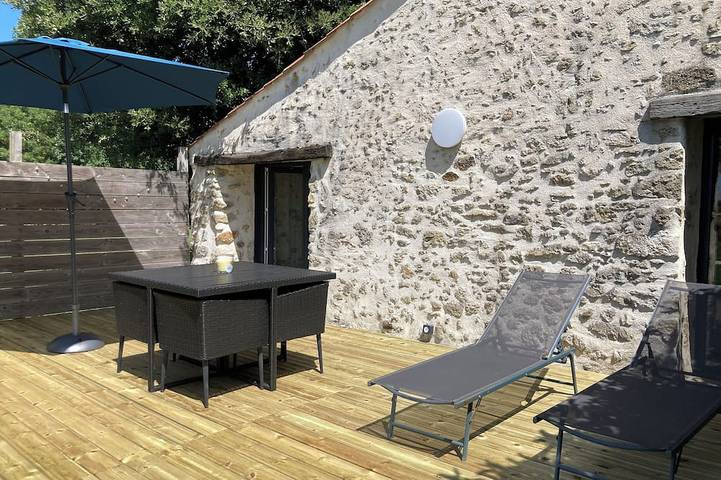 Gîte pour 3 personnes, avec sauna ainsi que jardin et balcon à Sallertaine