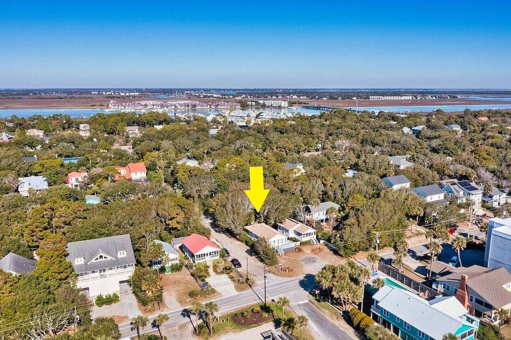 222 W Ashley -Sea Breeze-Cozy-Central Location-Beach Access Across-Pets Considered in Folly Beach, Charleston County