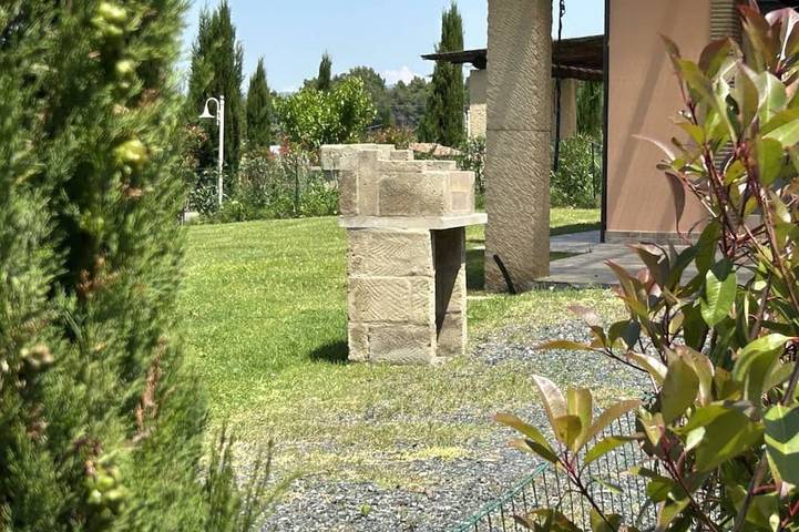 Ferienwohnung für 5 Personen, mit Pool und Garten - 1