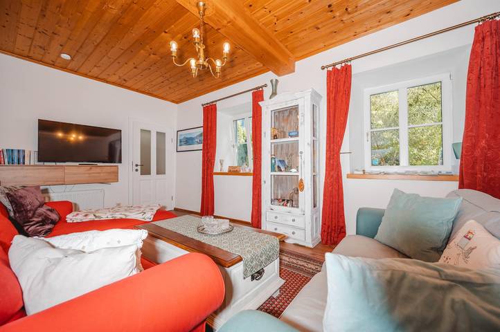 Ferienhaus für 6 Personen, mit Terrasse und Garten sowie Pool in Unken