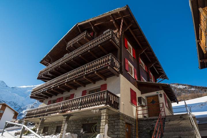 Ferienwohnung für 6 Personen, mit Balkon und Terrasse in Saas-Fee