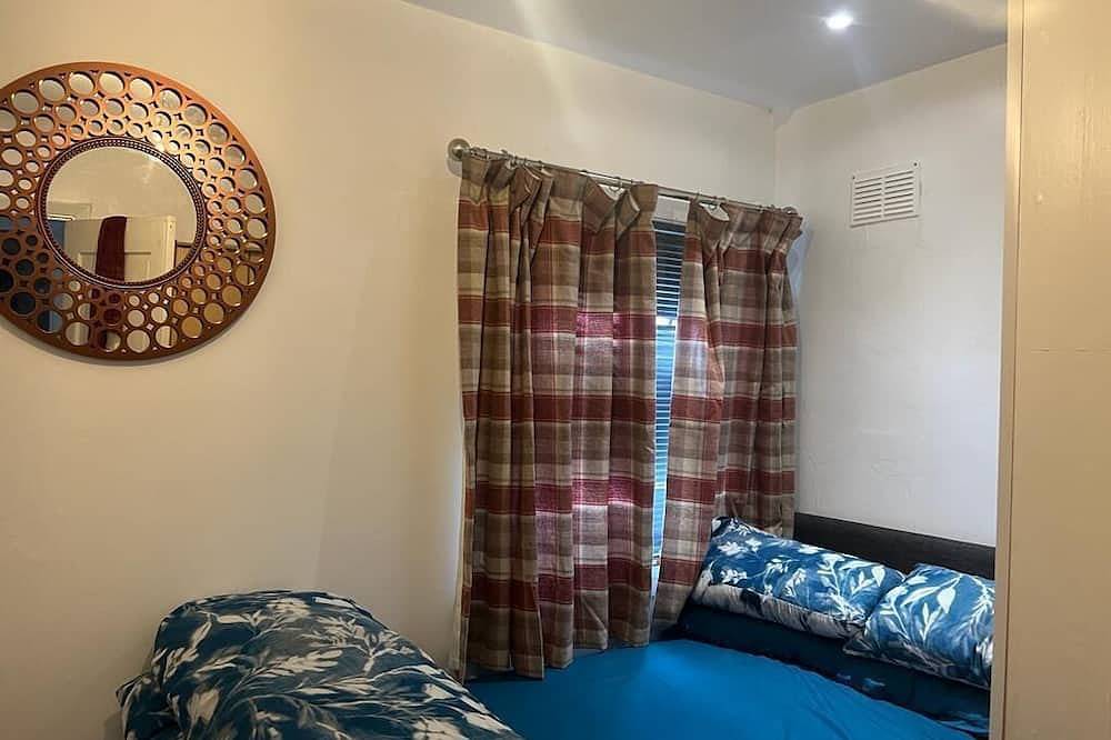 Worcester Town home& Gardens in Worcester, Worcestershire