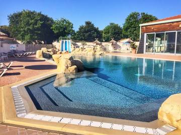 Camping pour 4 personnes, avec terrasse à Saint-Georges-d'Oléron