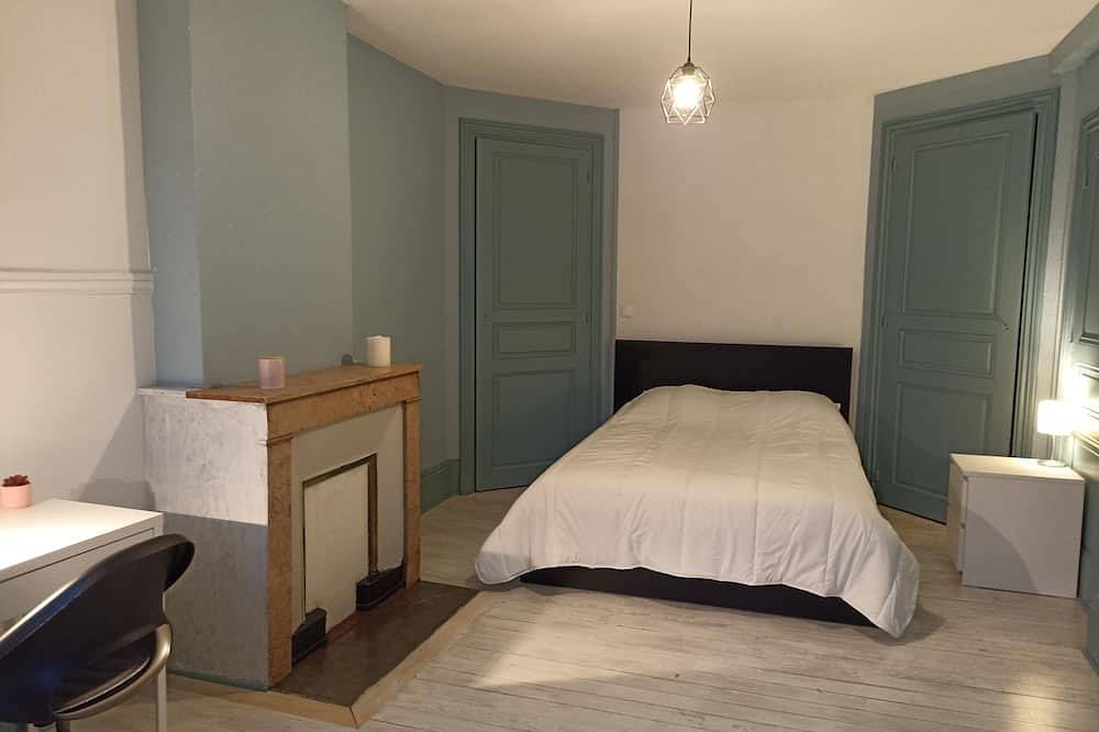 Appartement entier, Appartement Cosy situé dans la Loire, à 1H de Lyon, Clermont-Ferrand et Vichy in Le Coteau, Région de Roanne