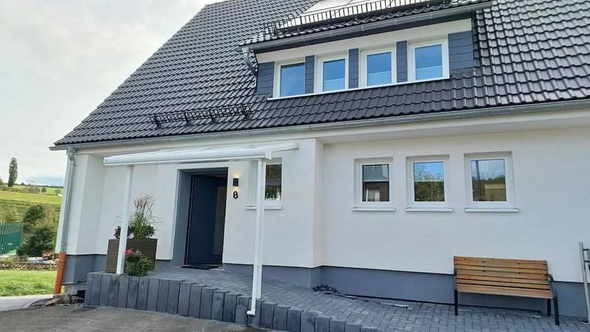 Ferienhaus für 12 Personen, mit Balkon und Garten sowie Sauna
