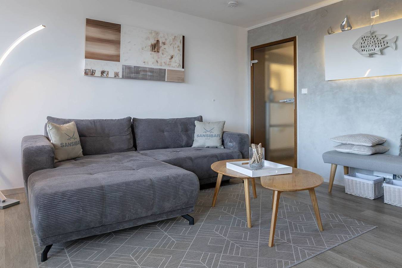 Ganze Wohnung, Moderne 2-Zimmerwohnung in Westerland, in direkter Strandlage mit Balkon. in Westerland, Sylt (Gemeinde)