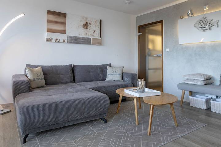 Ganze Wohnung, Moderne 2-Zimmerwohnung in Westerland, in direkter Strandlage mit Balkon. in Westerland, Sylt (Gemeinde)