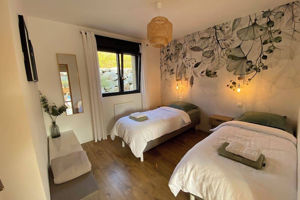 Sur la Côte d'Opale, Maison familiale 4/6 personnes, piscine privée chauffée. in Widehem, Région de Montreuil