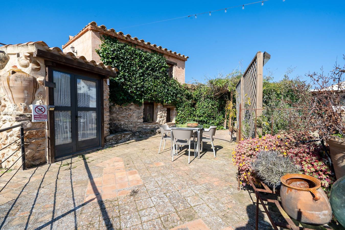 Finca "Lo Paller" mit Bergblick, Gemeinschaftspool und Wlan in el Perelló, Tarragona Provinz