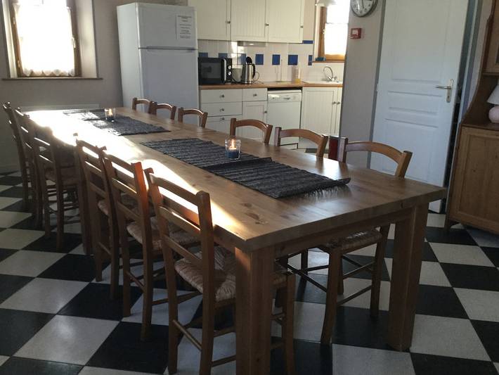 Gîte pour 12 personnes, avec terrasse et jardin, animaux acceptés à Ponthoile - 2
