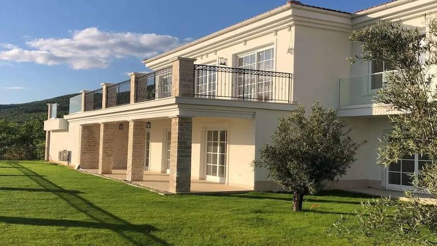 Villa für 8 Personen, mit Garten und Pool in Crikvenica - 2