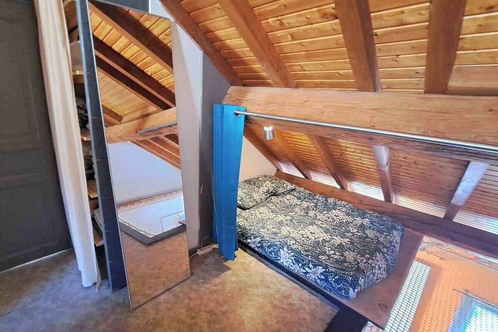 Chez Ines A place to live in Arbois - 2 to 10 pers Arbois in Arbois, Jura