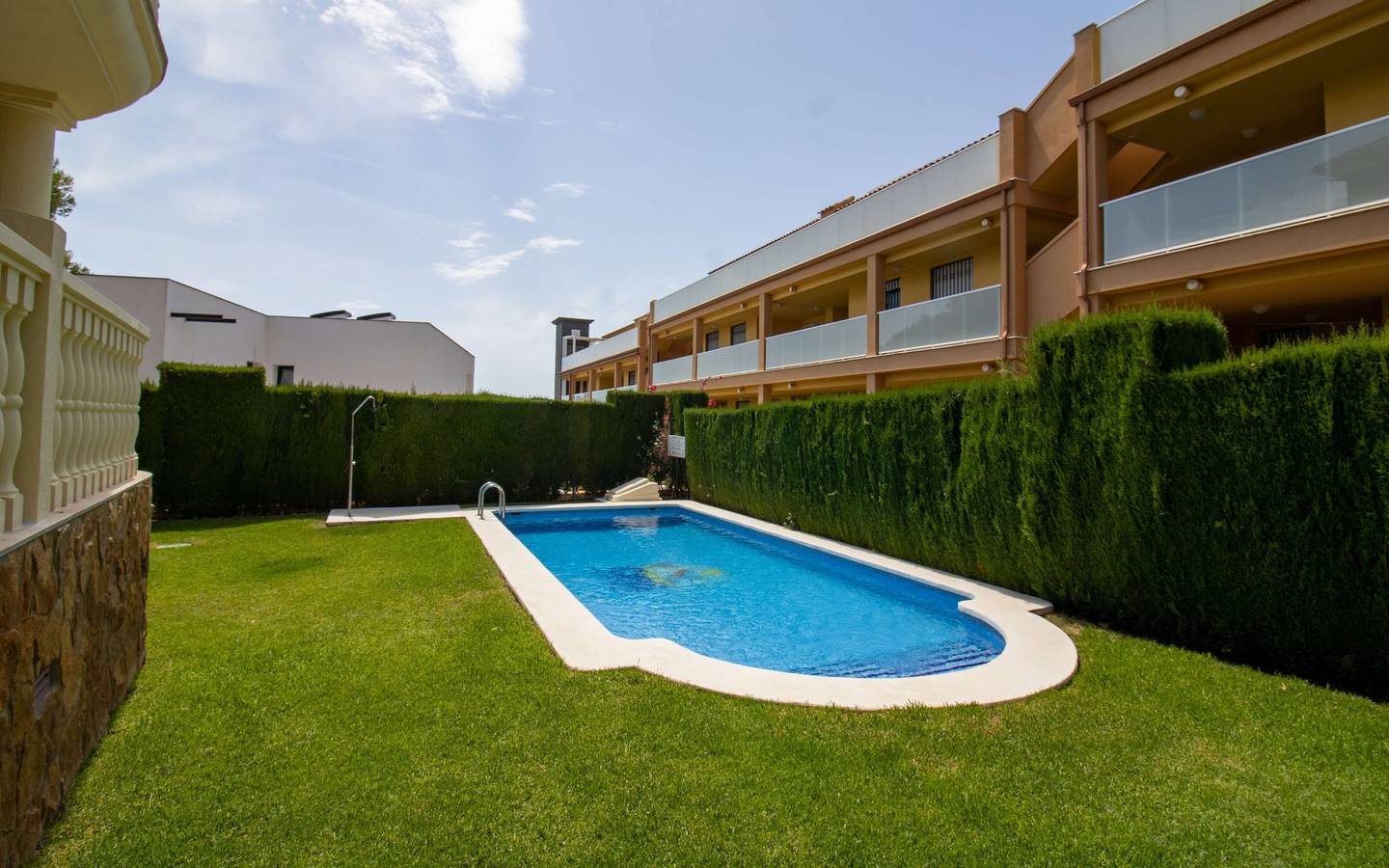 Ganze Wohnung, Bajo con terraza junto a la piscina - Madeira in Alcossebre, Alcalà de Xivert