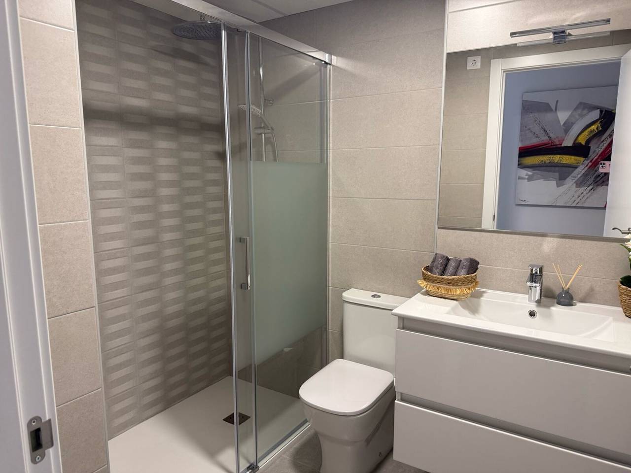 Ganze Wohnung, Apartment „La Manga Sunrise“ mit Gemeinschaftspool, Wlan und Klimaanlage in Los Miradores del Puerto, San Javier