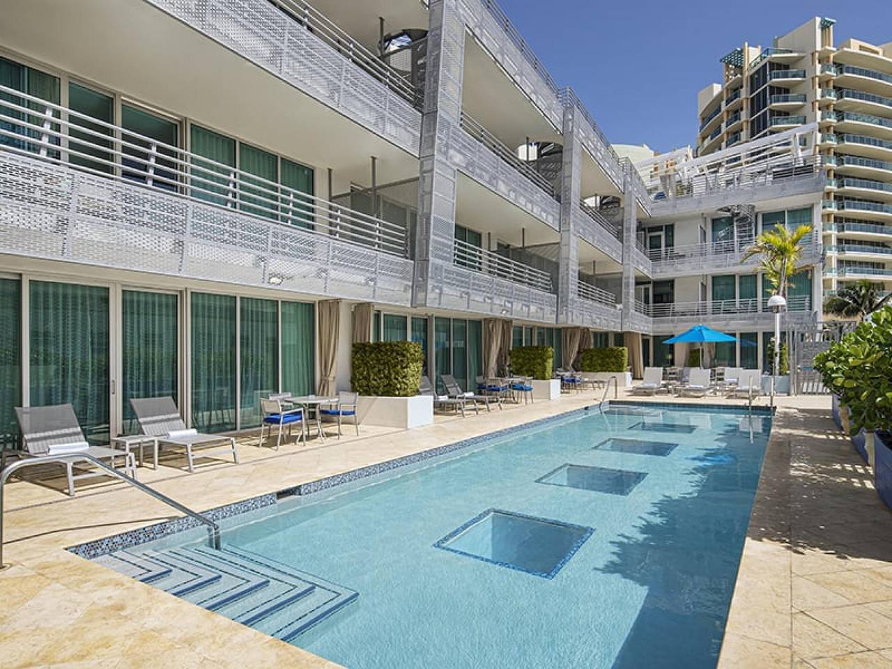 Apartamento entero, Chasing Waves - Penthouse with private Hot tub in South Beach, Miami Beach