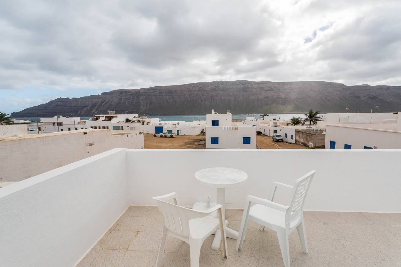 Casa de vacaciones "El Sombrerito 6" con terraza y Wi-Fi in La Graciosa, Parque Natural Archipiélago Chinijo