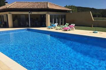 Maison d’hôte pour 4 personnes, avec piscine et jardin à Saint-Montan