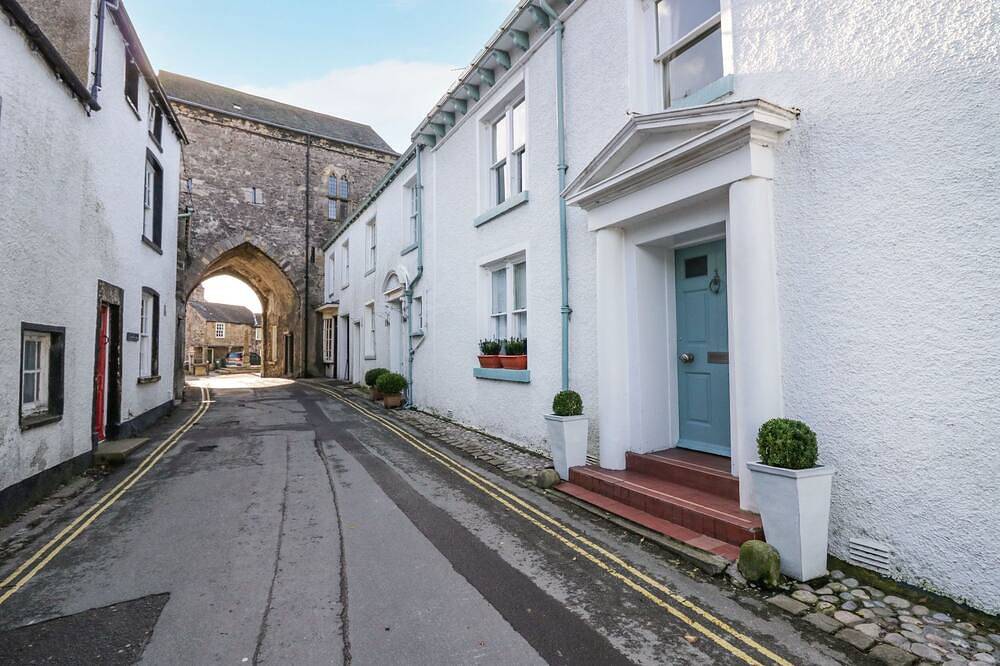 1 Tower House, pet friendly in Cartmel in Cartmel, Lake District
