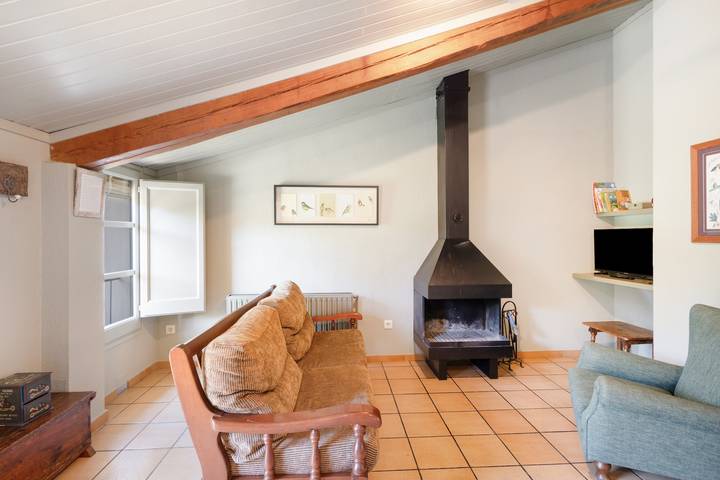 Casa rural para 5 personas, con Balcón y Jardín