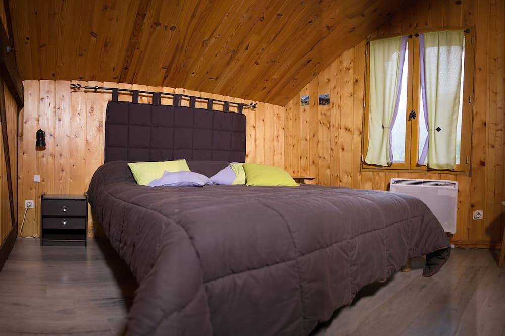 Chalet Le Lacas vue exceptionnelle sur Montagne- Les Orres ( Hameau du Mélezet) in Les Orres, Parc national des Écrins