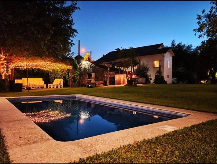 Casa rural para 8 personas, con vistas además de piscina y jardín en Salvatierra de Miño - 2