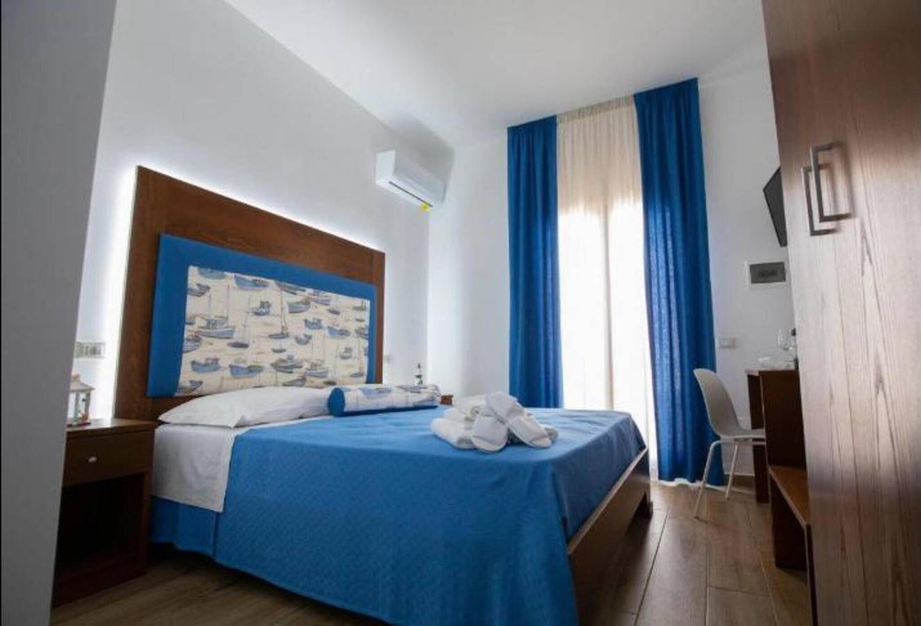 Zimmer 'La Rocca 3' mit privater Terrasse, Wlan und Klimaanlage in San Vito Lo Capo, Trapani Provinz