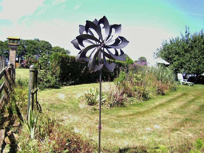 Location de vacances pour 3 personnes, avec jardin ainsi que vue et terrasse à Lassay-les-Châteaux - 4