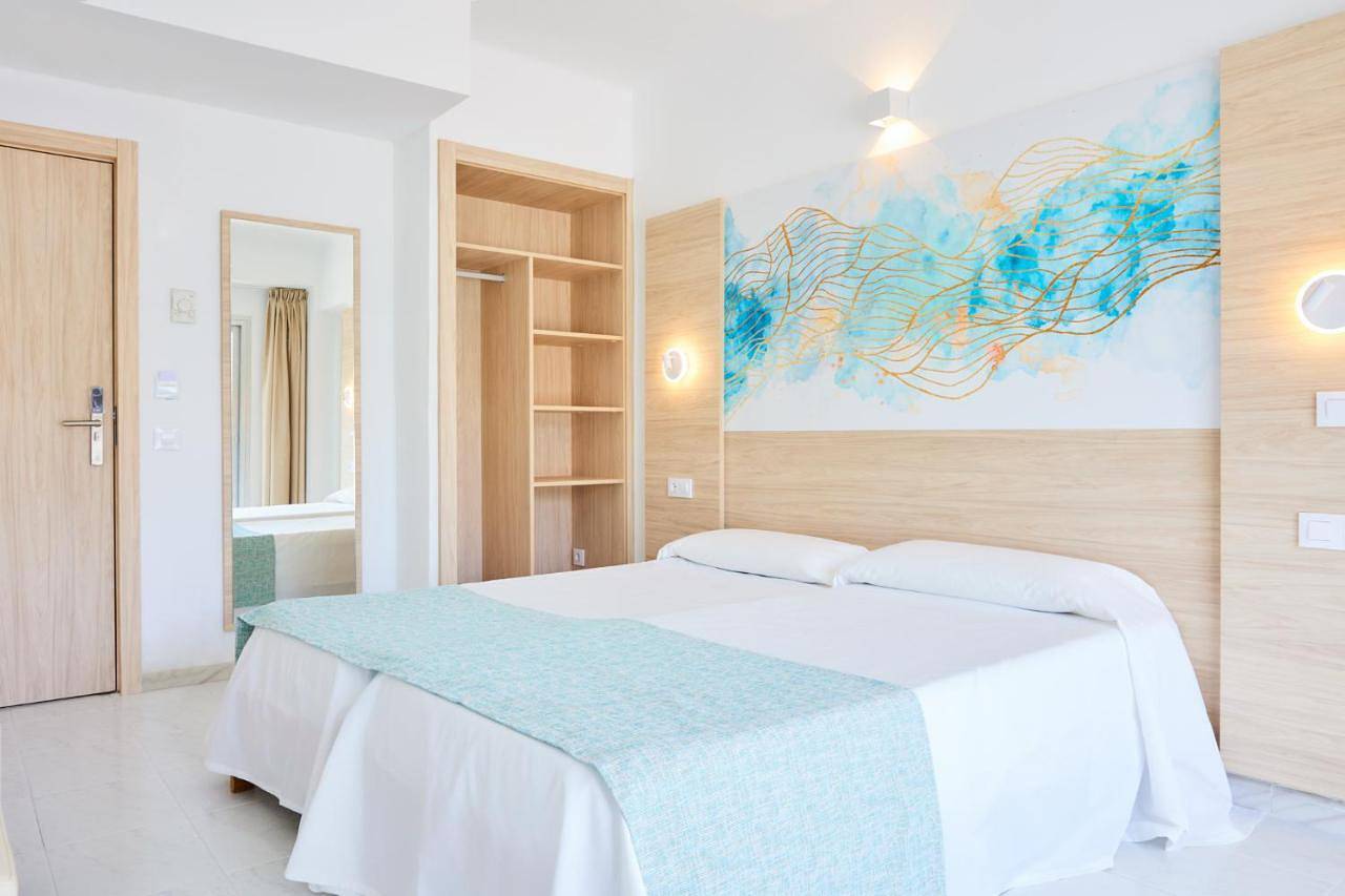 Hostal Gami Adults Only in Cala Ratjada, Capdepera