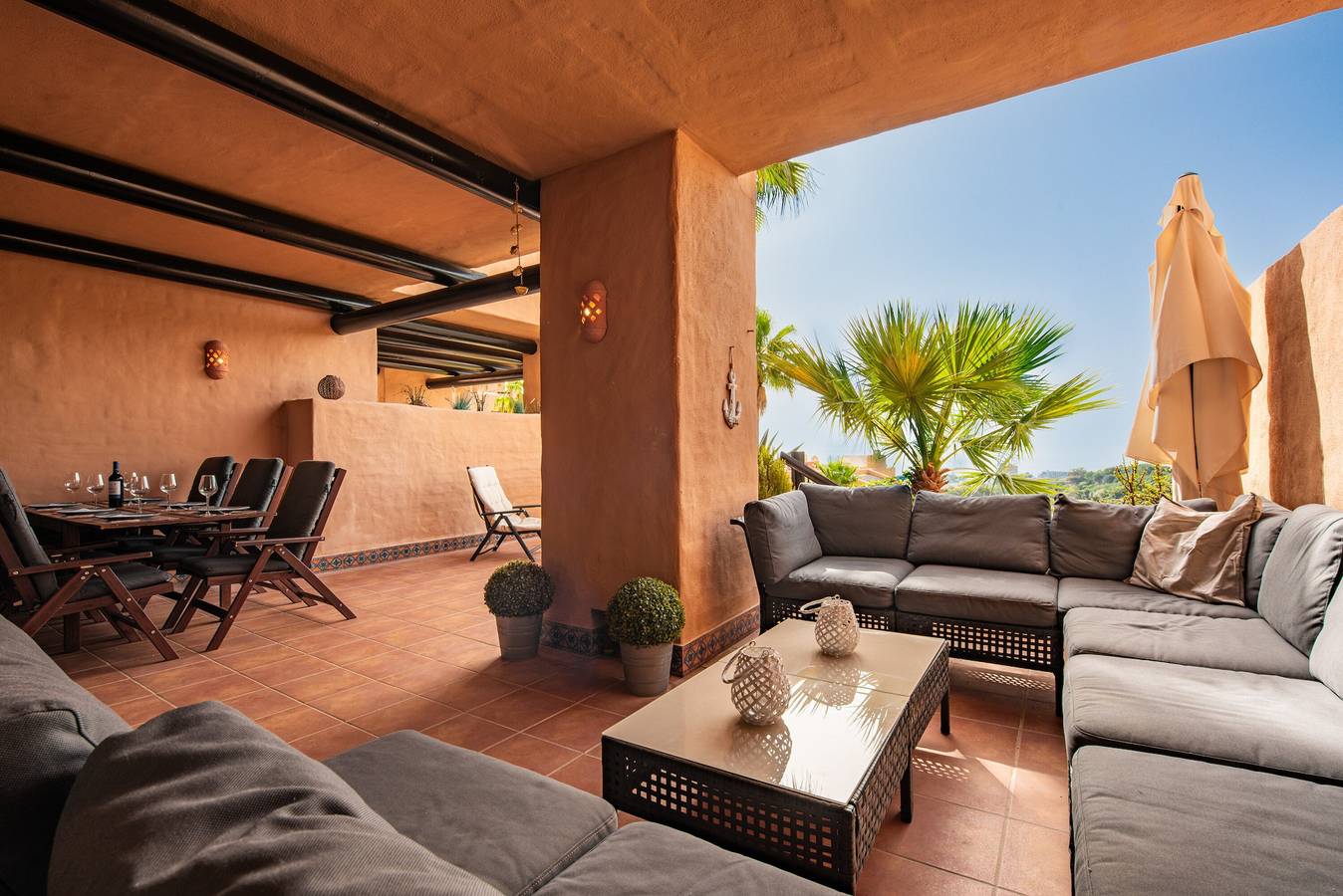 Apartamento entero, Apartamento 'Coto Real' con vistas al mar, Wi-Fi y aire acondicionado in Manilva, Costa del Sol