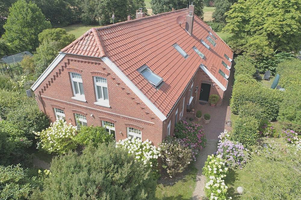 Ganze Wohnung, Gulfhof-Ferien Briese Ferienwohnung Döschdeel - Urlaub im Historischen Denkmal in Großheide, Landkreis Aurich