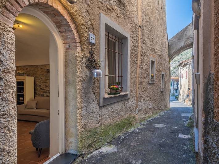 Gîte pour 5 personnes, animaux acceptés à Cisano sul Neva - 2