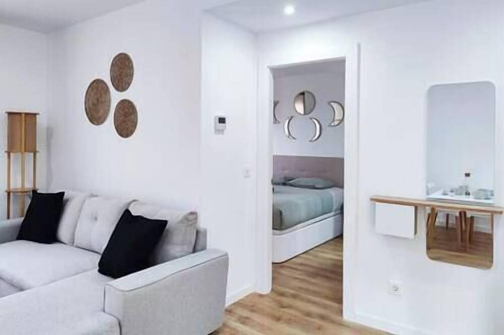 Ganze Wohnung, El Encanto del Casco Iii in Saragossa, Saragossa Provinz