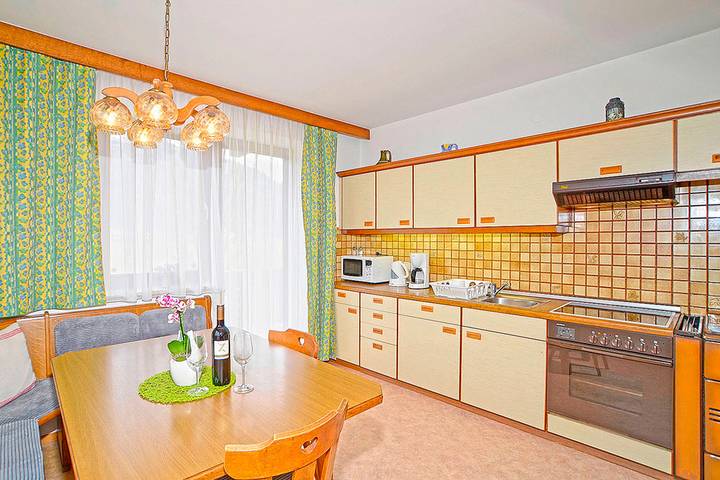 Ferienhaus für 18 Personen, mit Balkon in Uttendorf - 3