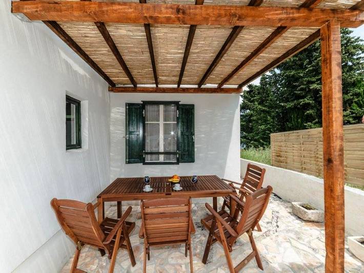 Villa pour 8 personnes, avec vue et jardin ainsi que piscine et terrasse à Sali - 4