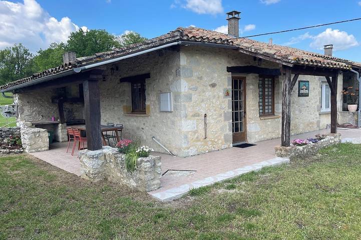 Apartamento entero, \"Gîte la Bergerie\" near the Bastide of Monflanquin and the Dordogne river in Saint-Eutrope-de-Born, Región de Villeneuve-sur-Lot