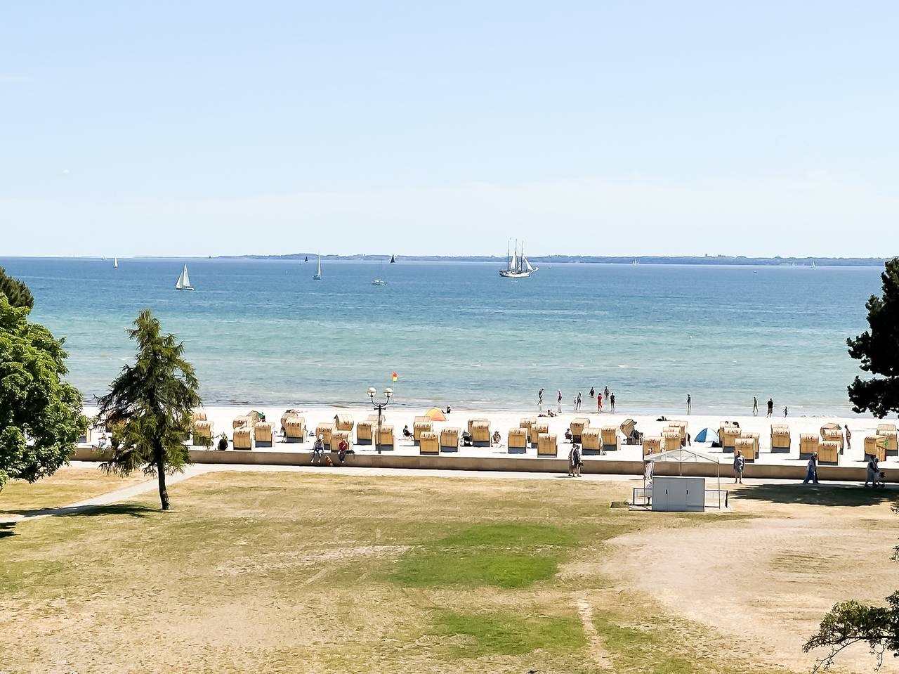 Ganze Ferienwohnung, Panorama-Appartement Goldene Ruh 408 | Uferstr. 2 | Apparto Grömitz in Grömitz, Ostholstein