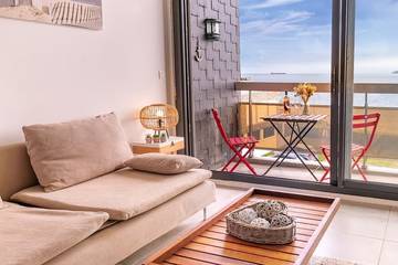 Gîte pour 5 personnes, avec balcon dans Pérello