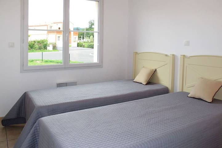 Location de vacances pour 8 personnes, avec balcon et piscine, animaux acceptés dans Golf de Mazamet - 2