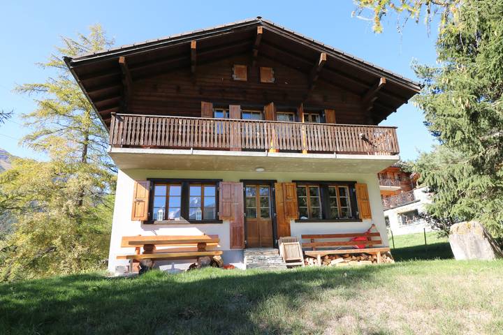 Ferienhaus für 8 Personen, mit Garten in Evolène