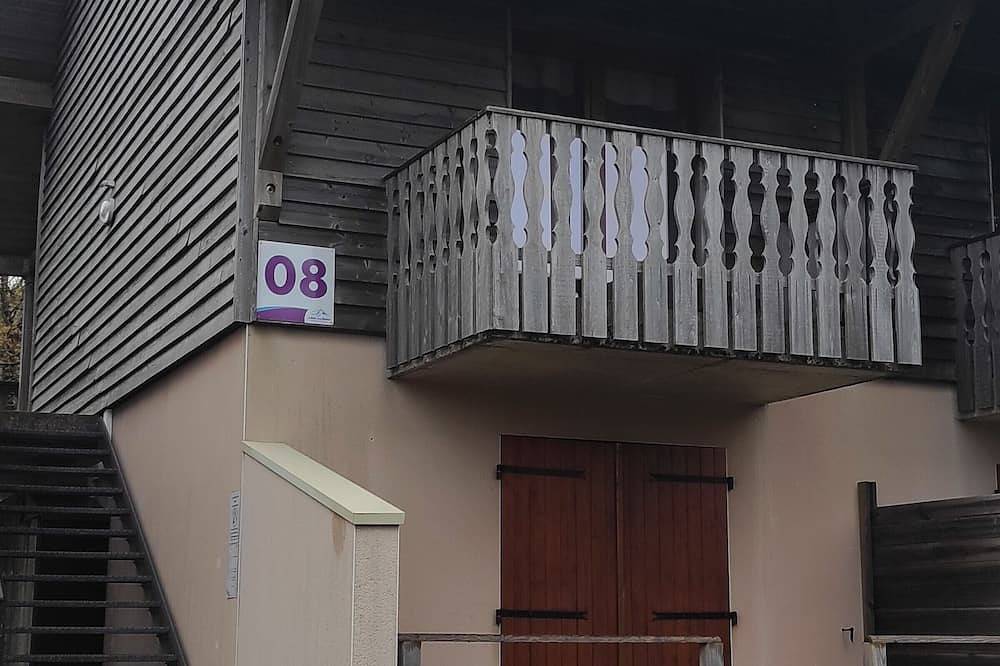 Apartamento entero, Dúplex para 8 pers. en Super-Besse con piscina in Super Besse, Besse-et-Saint-Anastaise